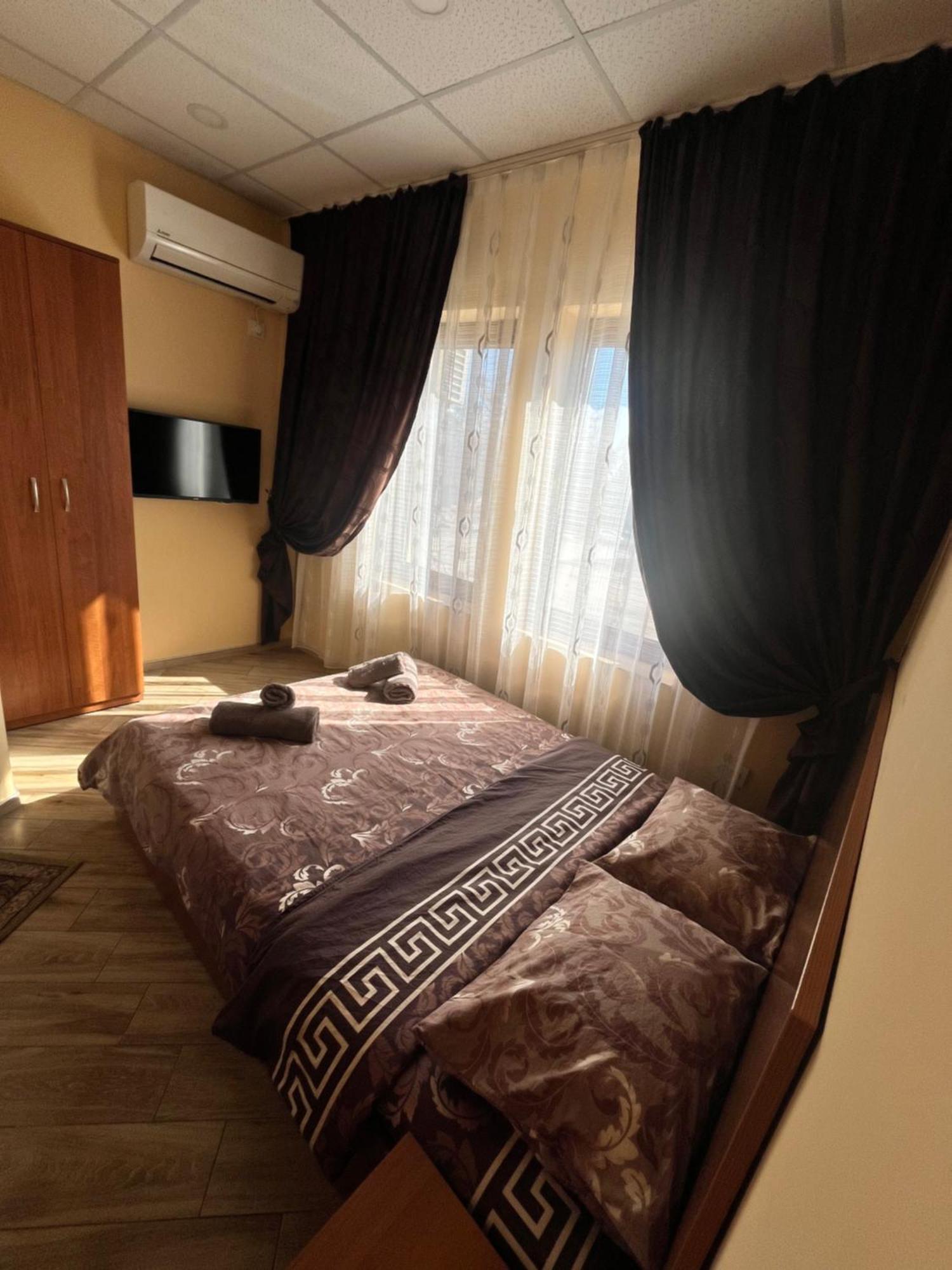 Guesthouse Zornitsa ヒサリャ エクステリア 写真